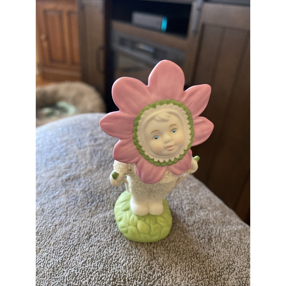 Department 56 Snowbabies Flutters and Flowers Figurine 2006